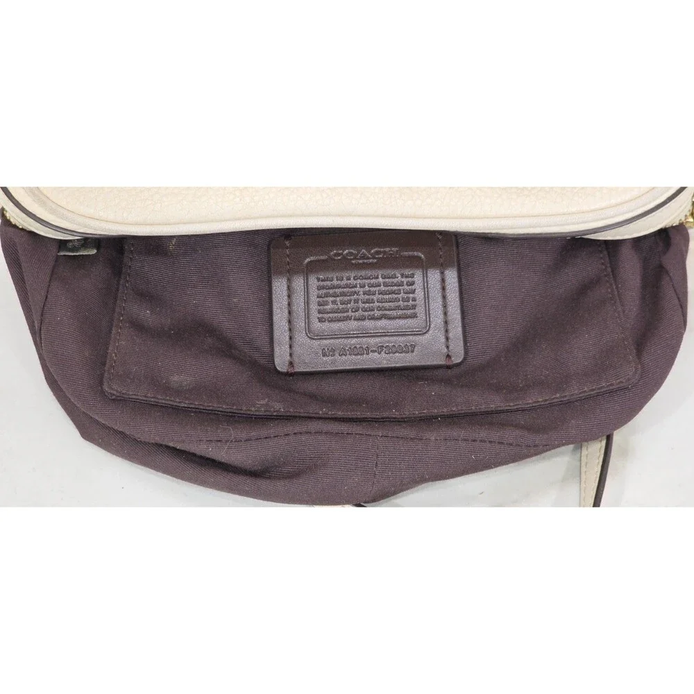 Coach Isla Small Leather Crossbody Bag Ivory Bow Chain Strap Coquette Preppy - Picture 10 of 15